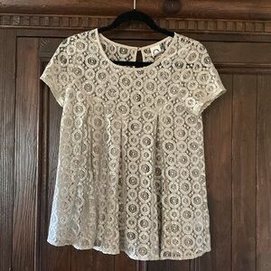 Akemi & Kin XS sheer top.